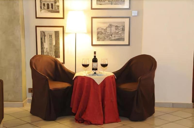 Albergo Duomo มอนติปุลเชียโน ภายนอก รูปภาพ