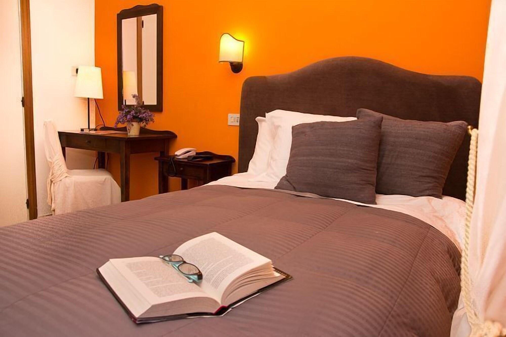 Albergo Duomo มอนติปุลเชียโน ภายนอก รูปภาพ